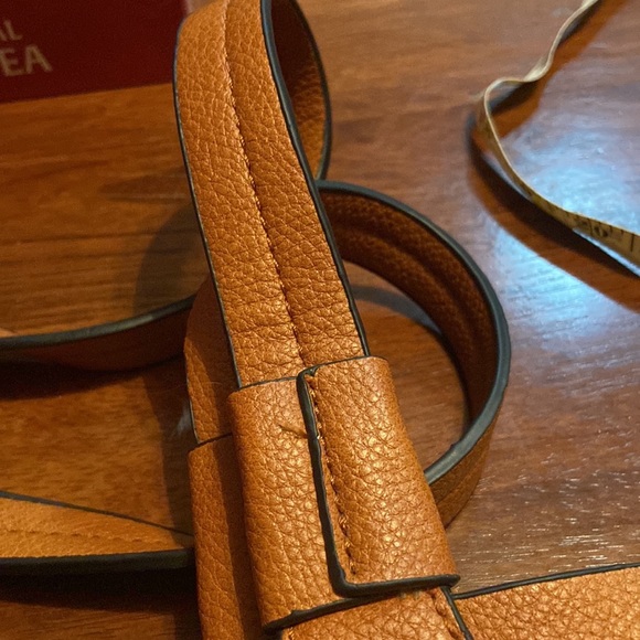 Beautiful boutique purse with extra insert - Picture 9 of 10